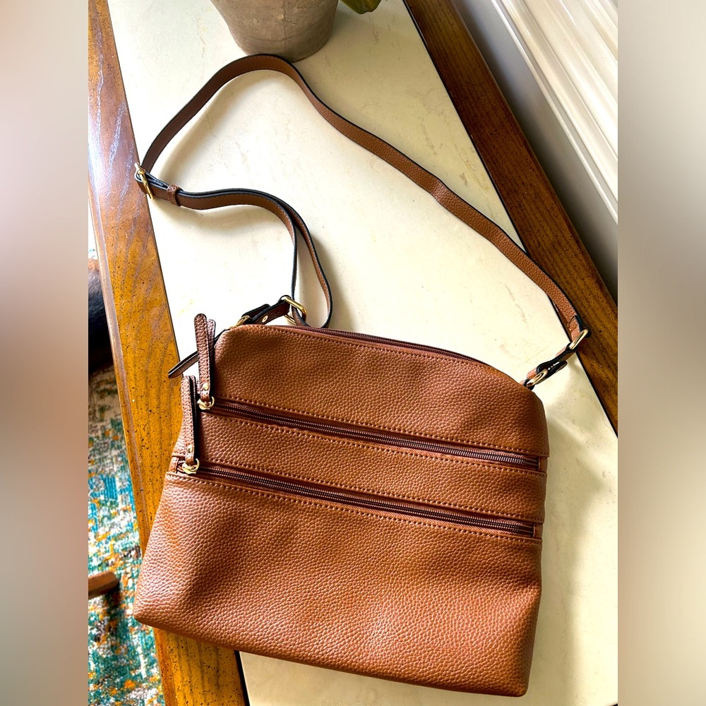 Kate & Alex Cuffaro crossbody purse bag